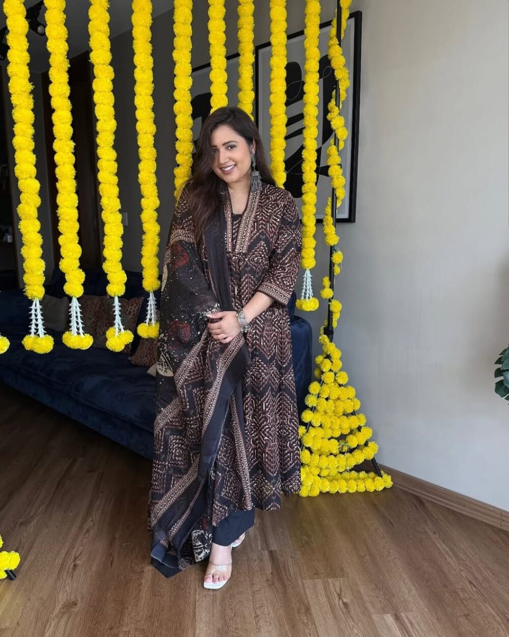 Multi Color Cotton Akhat Print A Line Suit With Double Sided - Image 4